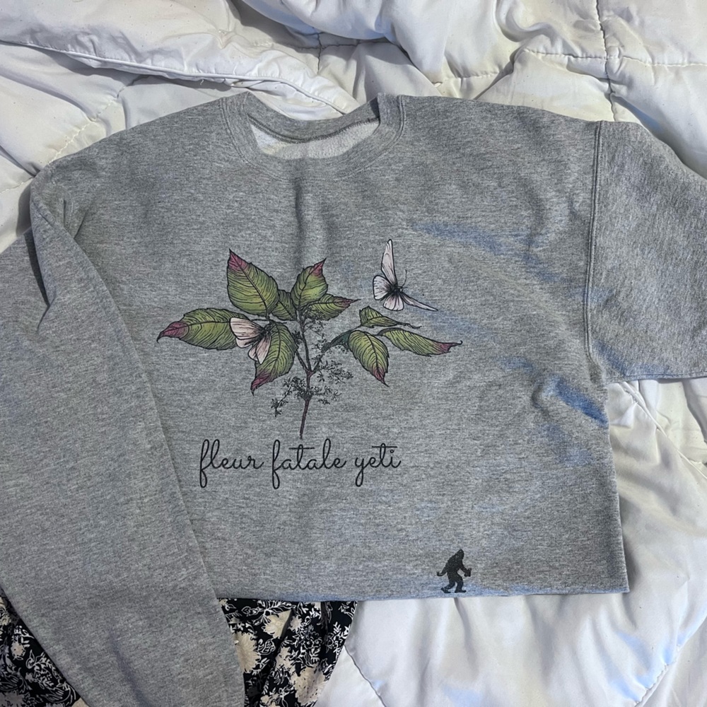 Yeti Trail Runner Fleur Fatale sweatshirt